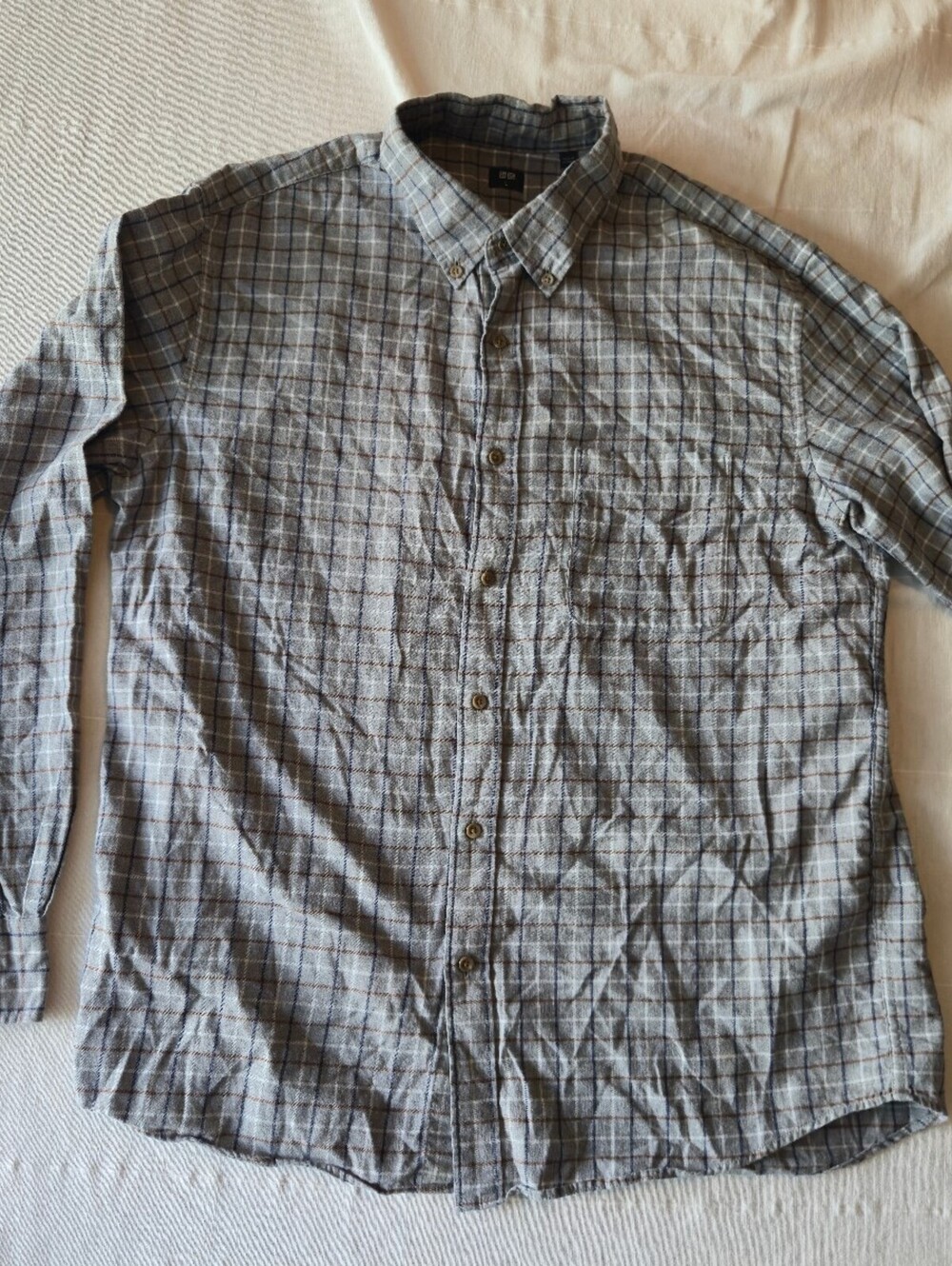 Uniqlo Men's Large Gray Plaid Button-Up Shirt